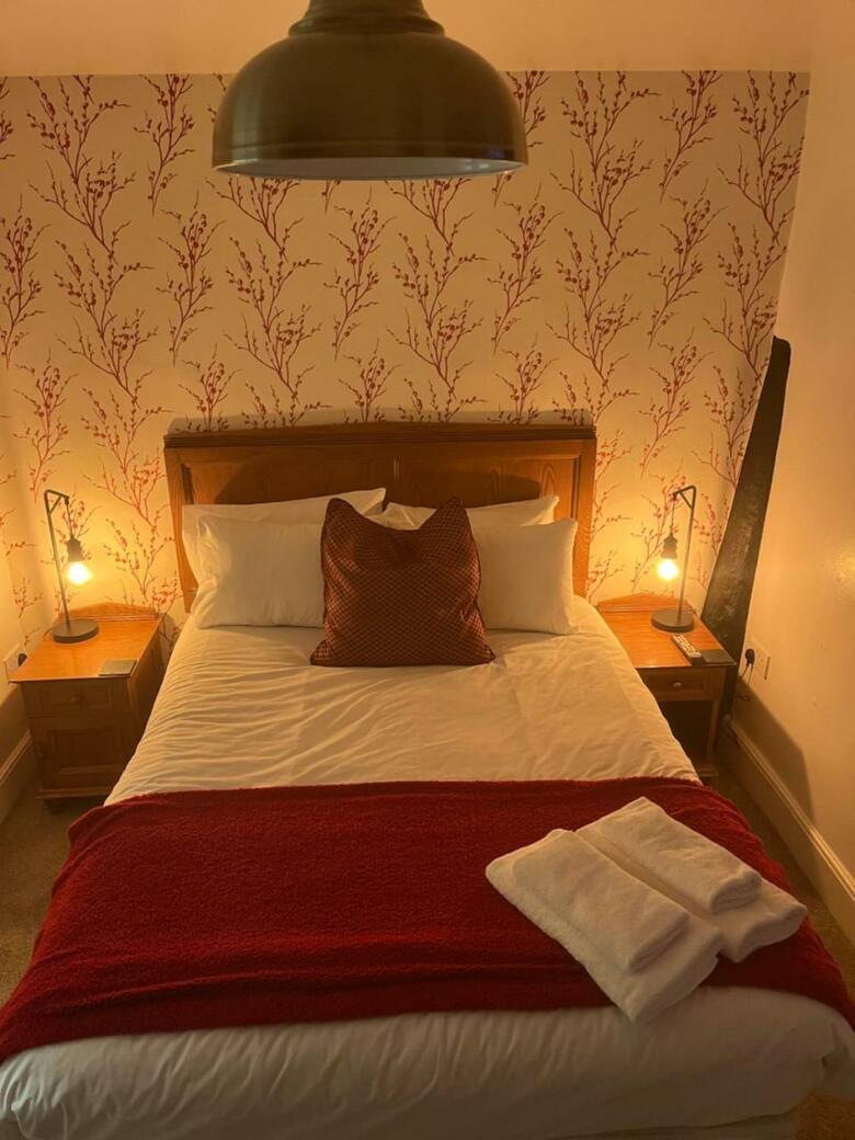 Bed & Breakfast The Bull Hotel