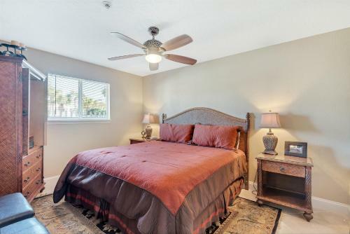Aparthotel Crystal Sands Condominiums By Wyndham Vacation Rentals