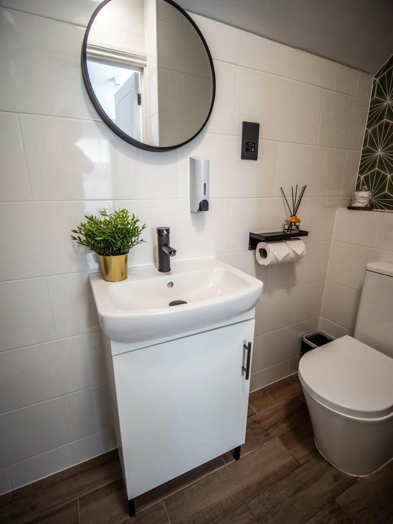 Apart Hotel Rugby -self Check In-