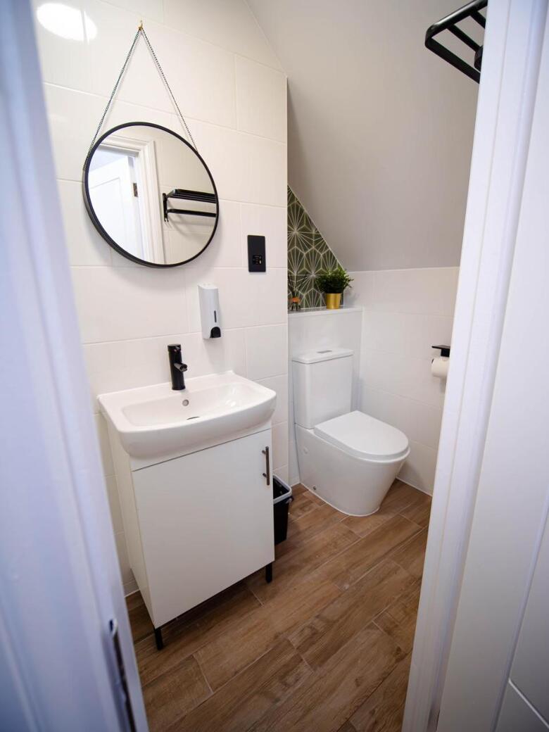 Apart Hotel Rugby -self Check In-