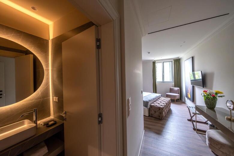 Nine Athens Hotel