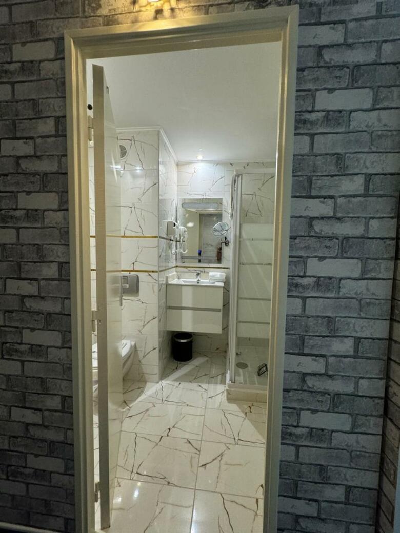 Hotel Grand Paris