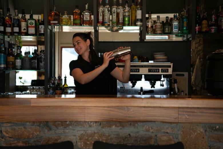 Alpeen Hotel