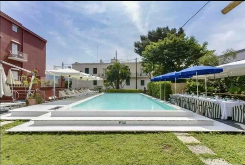 Multipropriet� Hotel Palatium Mari, Con Terrazza Vista Mare E Piscina