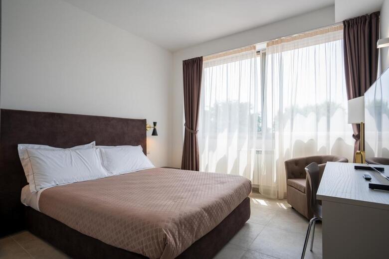 Hotel Bul�