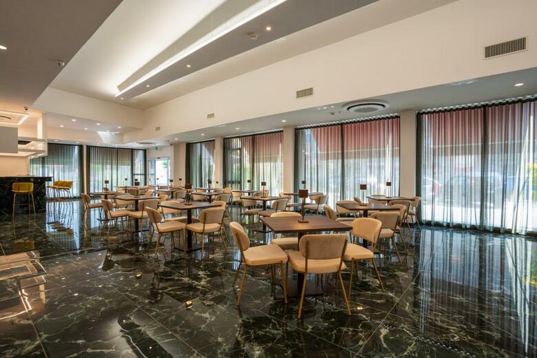 Hotel Bul�