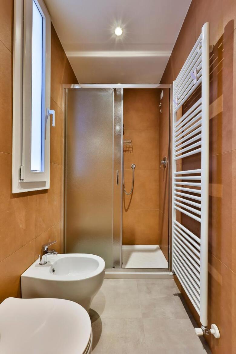 Apho Apartment Hotel