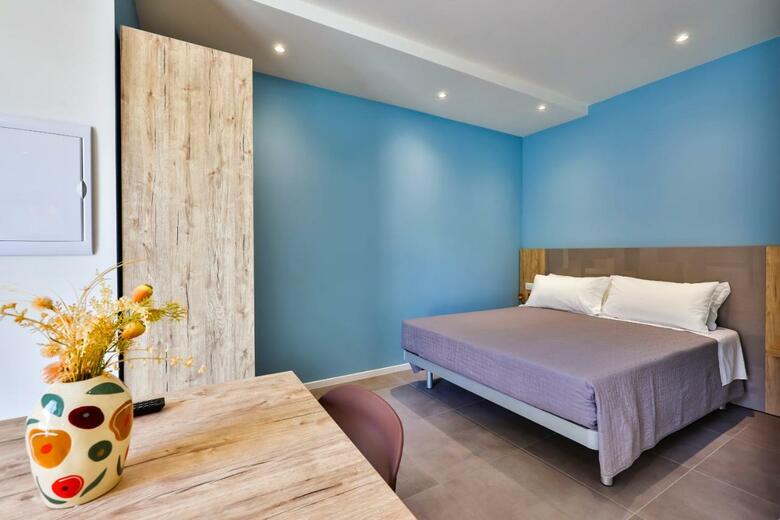 Apho Apartment Hotel