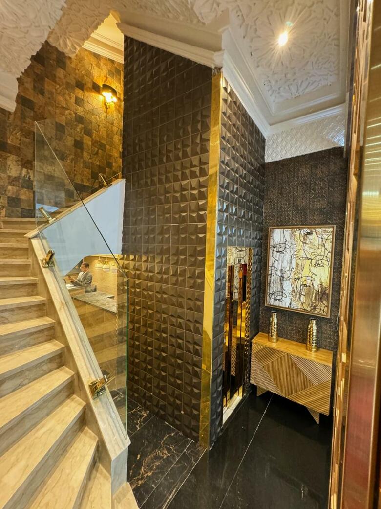 Hotel Arabesque