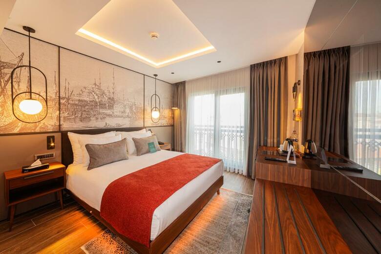 Levni Istanbul Hotel Handwritten Collection