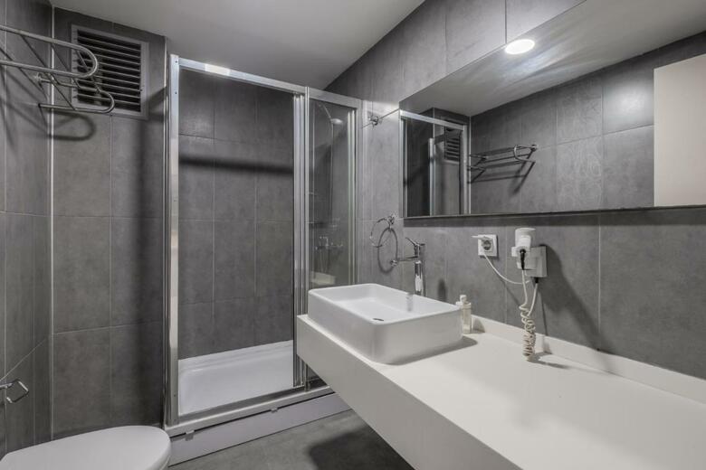 Prime Suites Apart Hotel And Residence