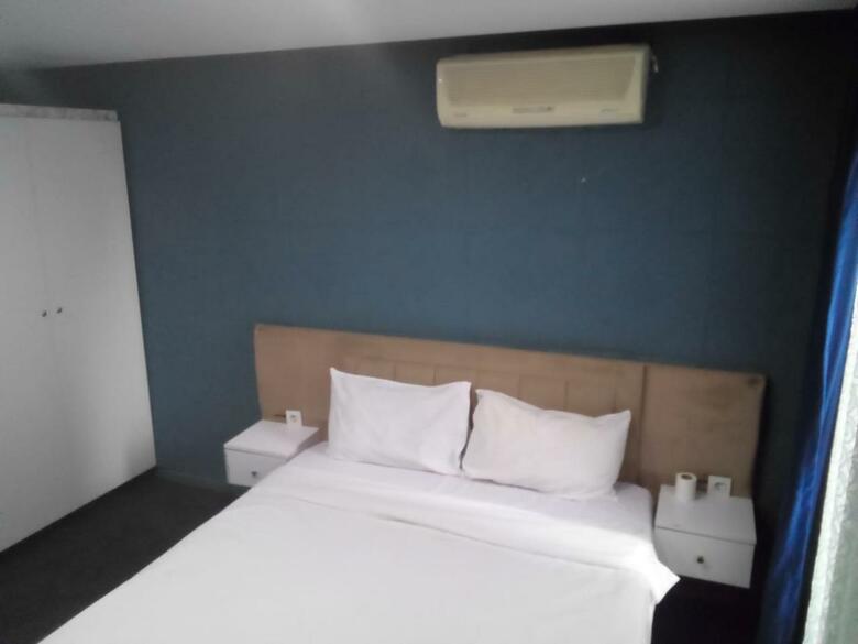 Elite Brand Hotel