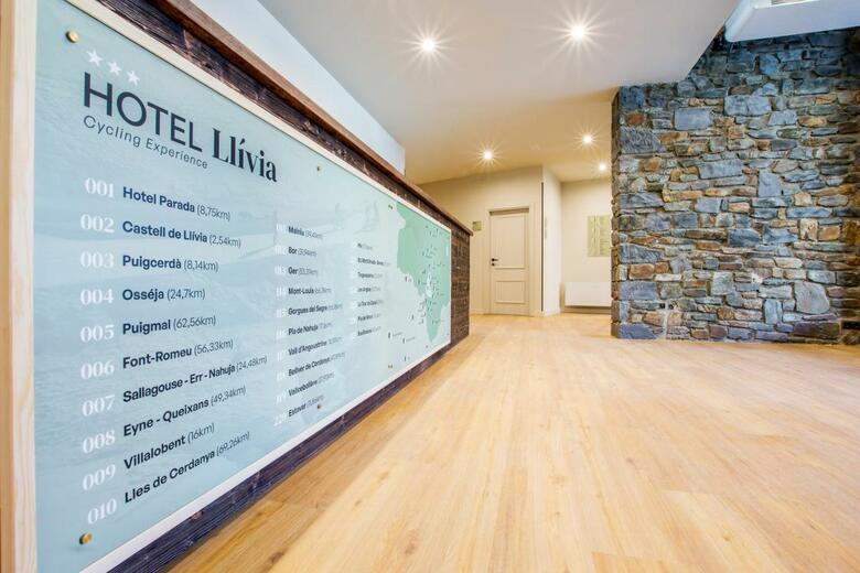 Hotel Llivia