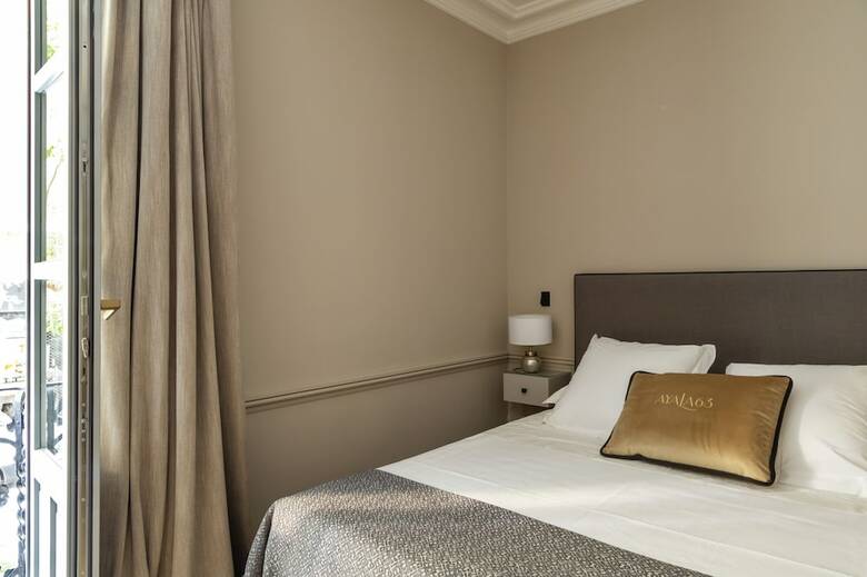 Aparthotel Ayala 63