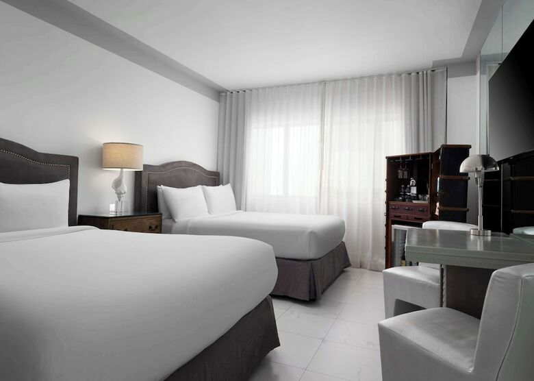 Hotel Nautilus Sonesta Miami Beach