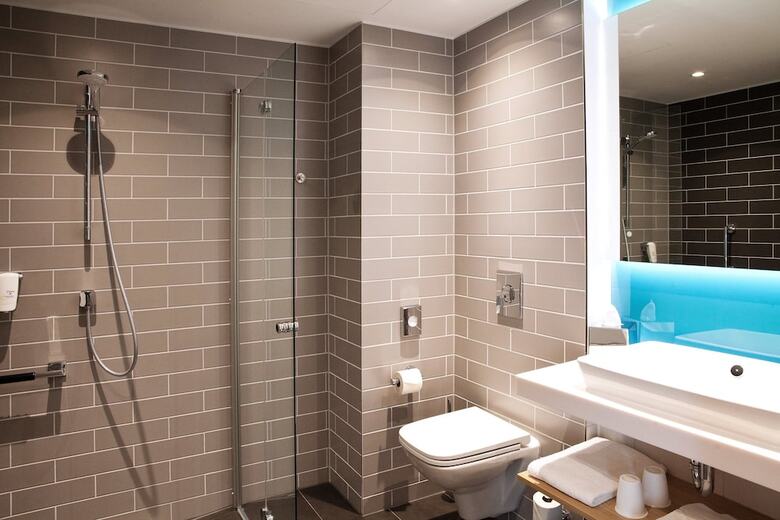Hotel Holiday Inn Express D�sseldorf Airport By Ihg
