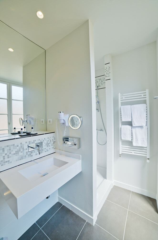 Mercure Bayonne Centre Le Grand Hotel