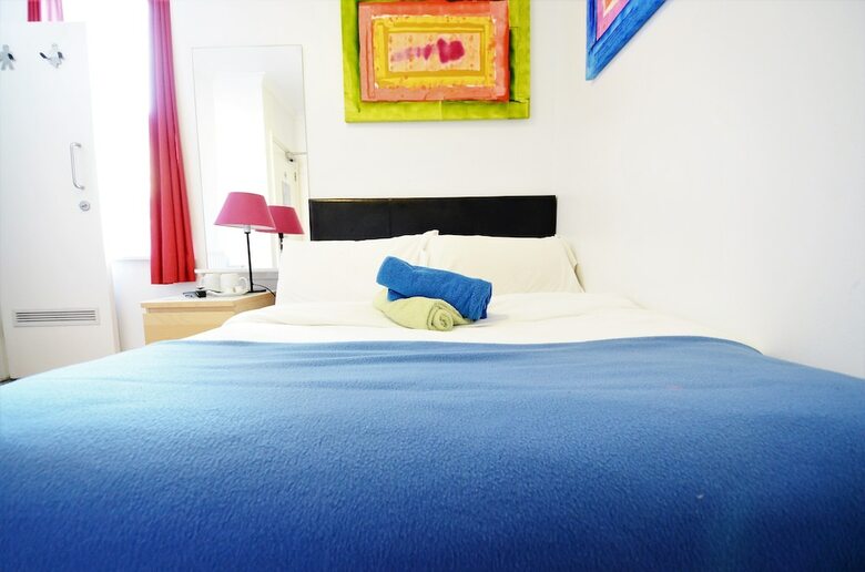 Hostal Astor Hyde Park Hostel - Adults Only