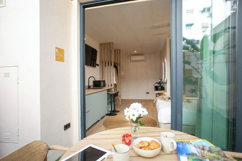 Hostal Nomad Haux Mestalla