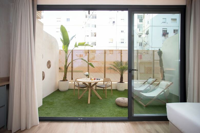 Hostal Nomad Haux Mestalla
