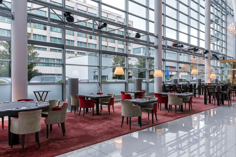Hilton Geneva Hotel And Conference Centre