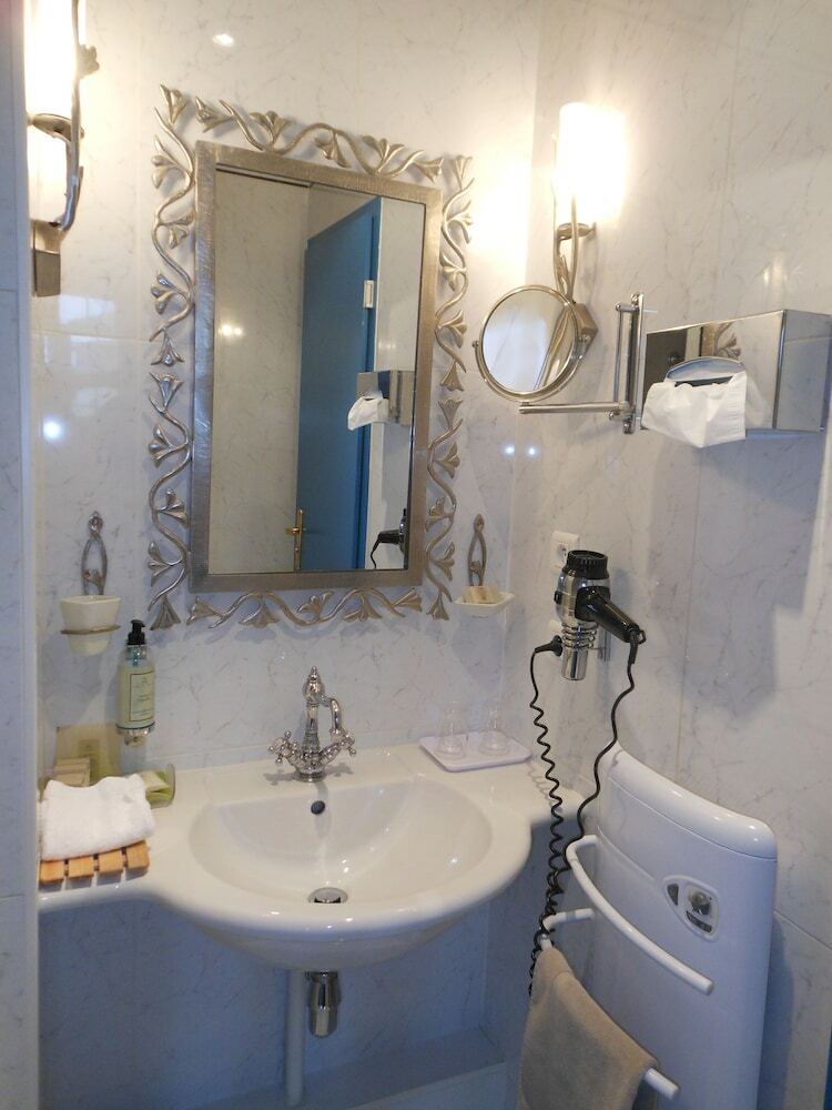 Hotel Logis H�tel Beaus�jour Colmar