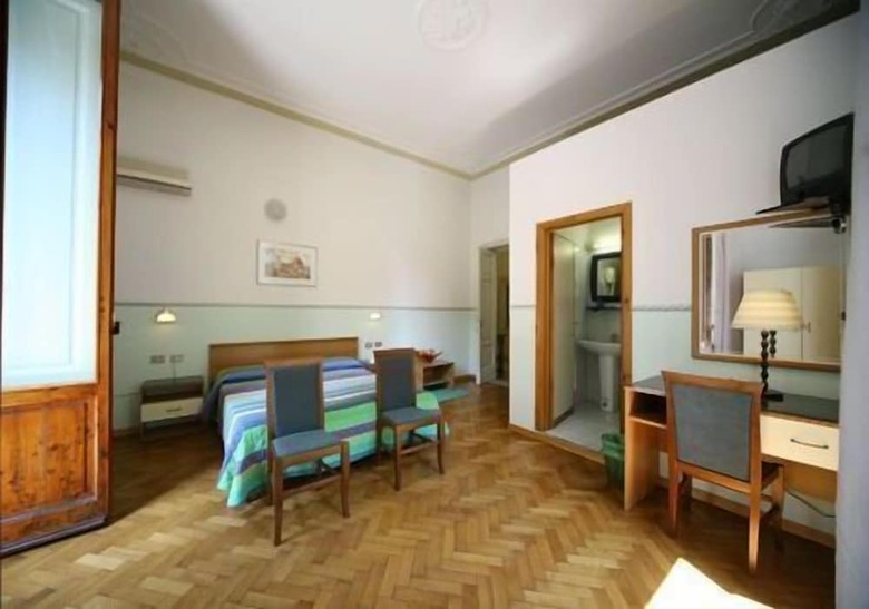 Hotel Serena