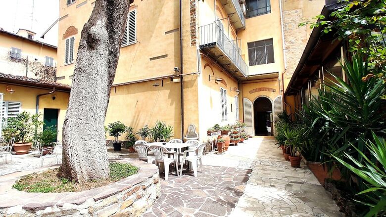 Hotel  Rita  Major