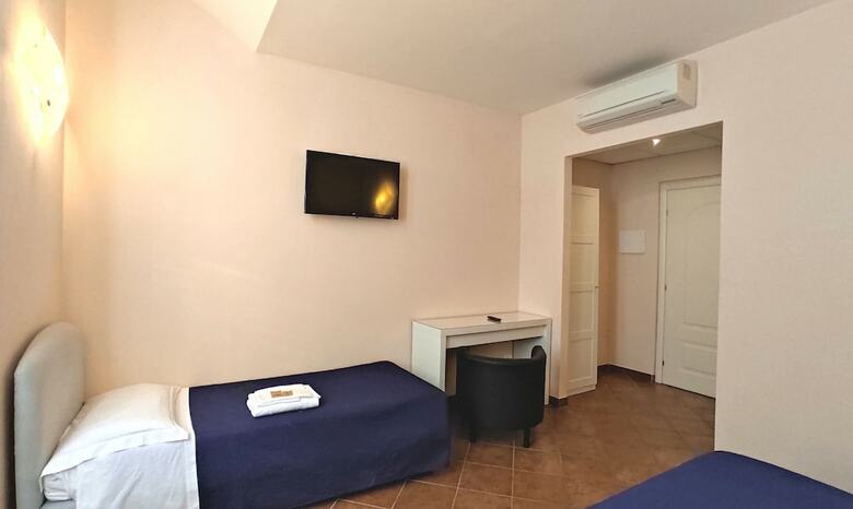 Hotel  Rita  Major