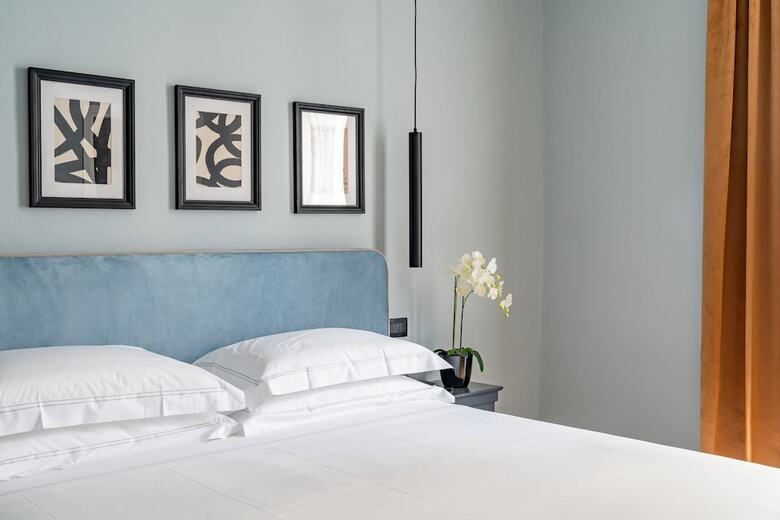 Flom Boutique Hotel