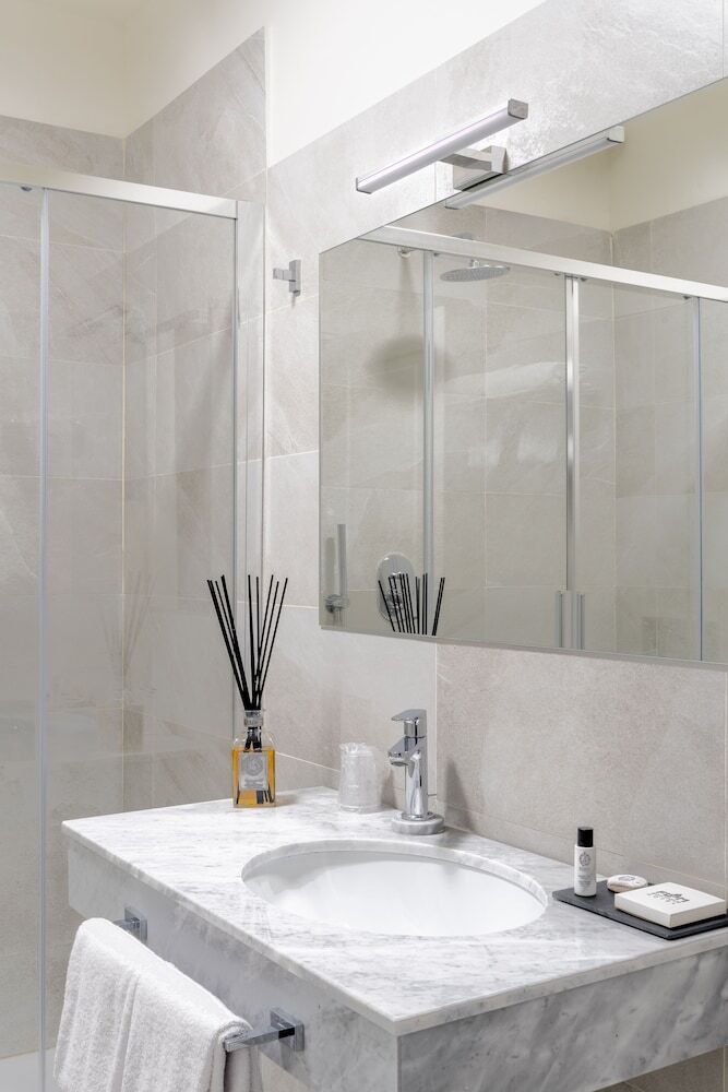 Flom Boutique Hotel