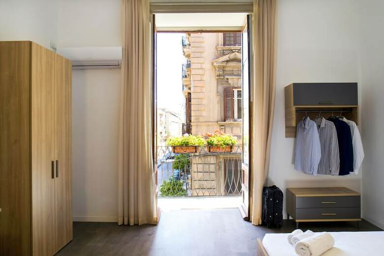 Ballar� Hotel