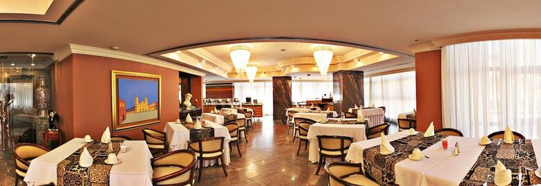 Sabe Center Hotel