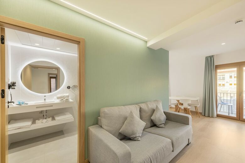 Hotel Odyssey Rooms