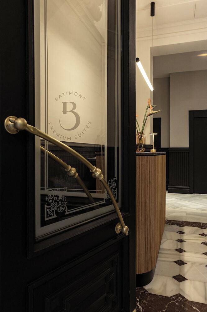 Aparthotel Batimont Suites & Apartments