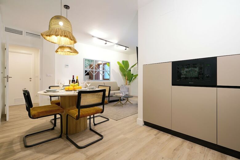 Aparthotel Casa Pizarro By Homing U