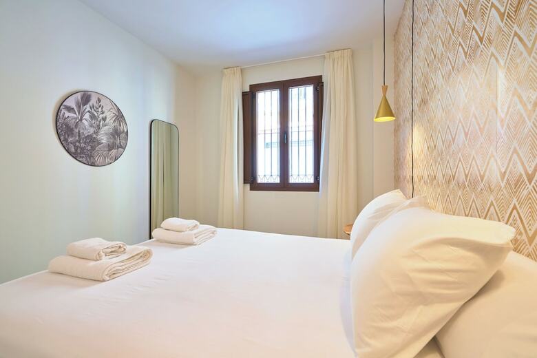 Aparthotel Casa Pizarro By Homing U