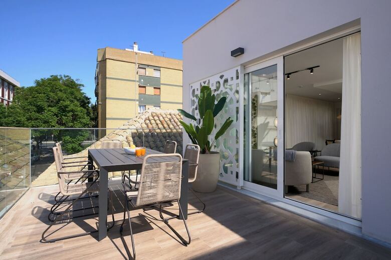 Aparthotel Casa Pizarro By Homing U