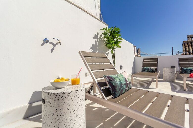 Aparthotel Feelathome San Lorenzo Apartments