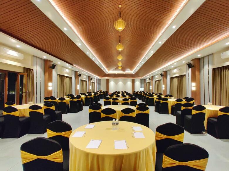 Hotel Mastiff Grand La Villae