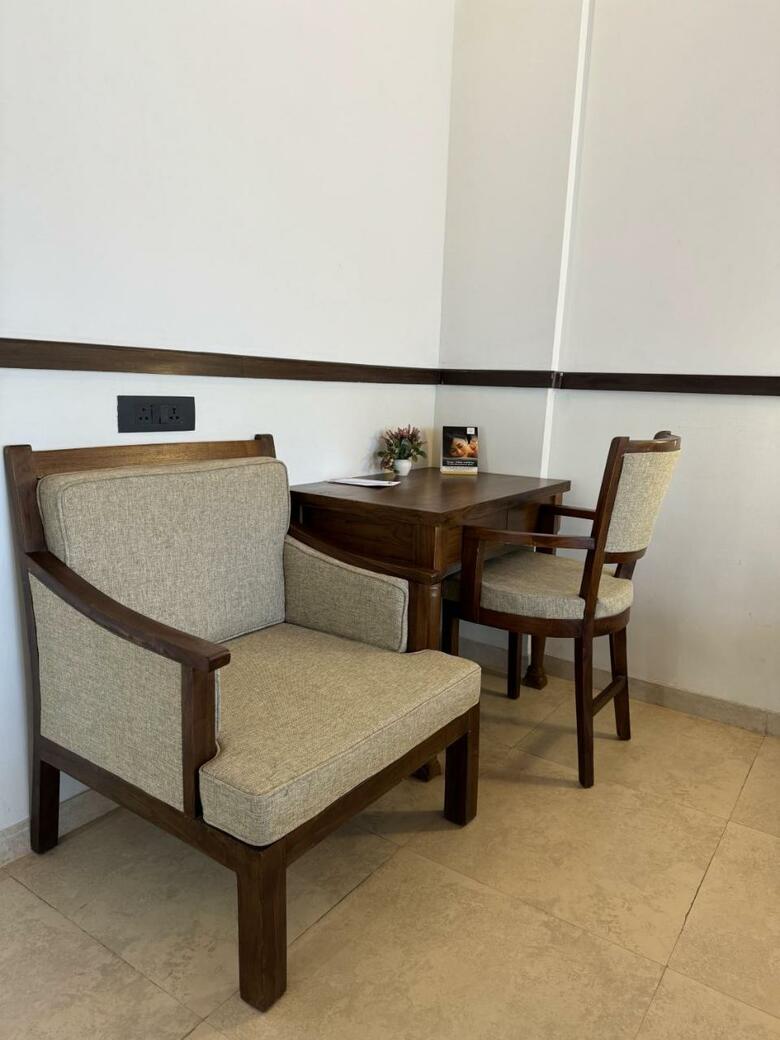 Hotel Mastiff Grand La Villae
