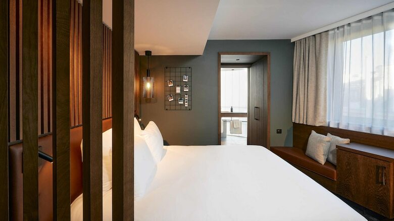 Le Bellune Paris Hotel & Spa