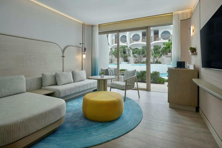 Hotel Veranda Resort Phuket, Autograph Collection