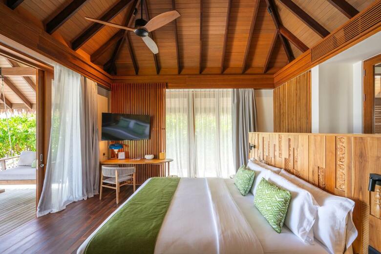 Hotel Barcel� Whale Lagoon Maldives