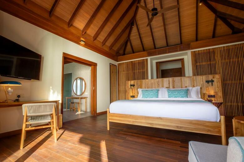 Hotel Barcel� Whale Lagoon Maldives