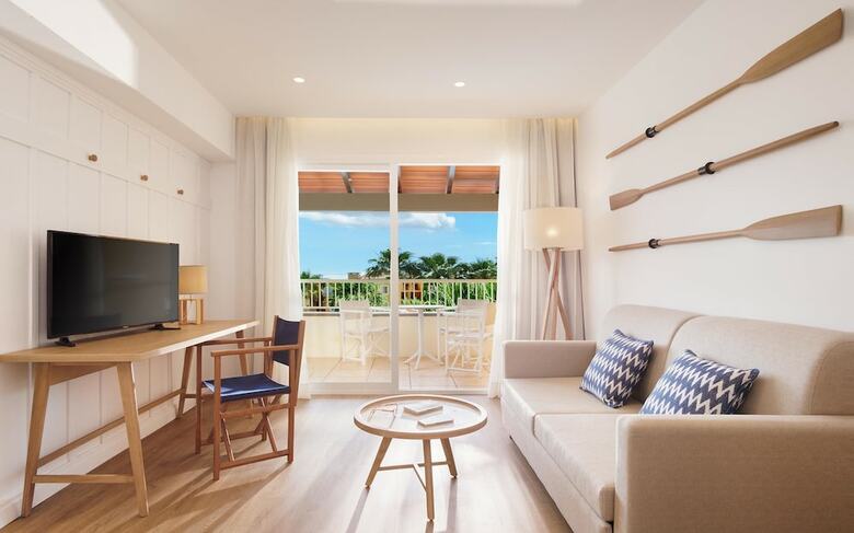Aparthotel Club Del Sol Resort & Spa
