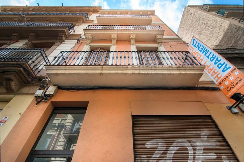 Happy People Plaza Espa�a Apartments