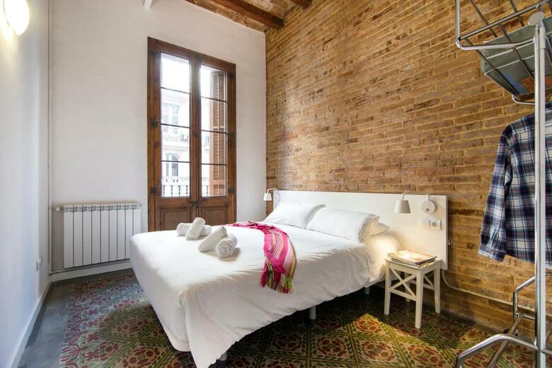 Happy People Plaza Espa�a Apartments