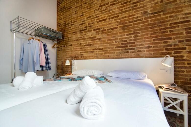 Happy People Plaza Espa�a Apartments