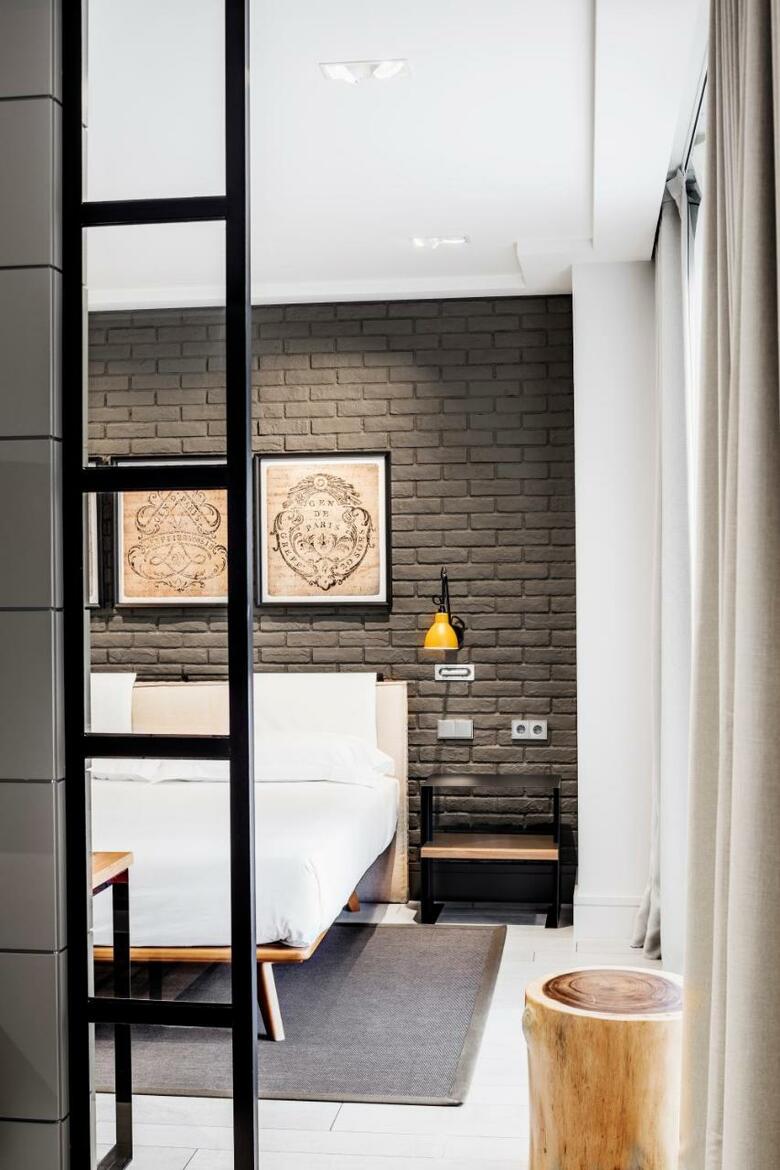 Midtown Apartments